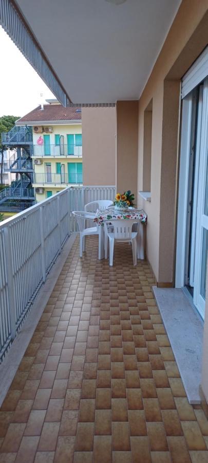 Casa Bivi - Apartments With 1 And 2 Bedrooms - Click Here For More Availabilities Линяно Сабиадоро Екстериор снимка