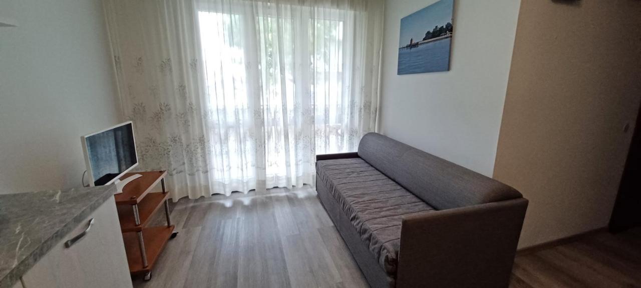 Casa Bivi - Apartments With 1 And 2 Bedrooms - Click Here For More Availabilities Линяно Сабиадоро Екстериор снимка