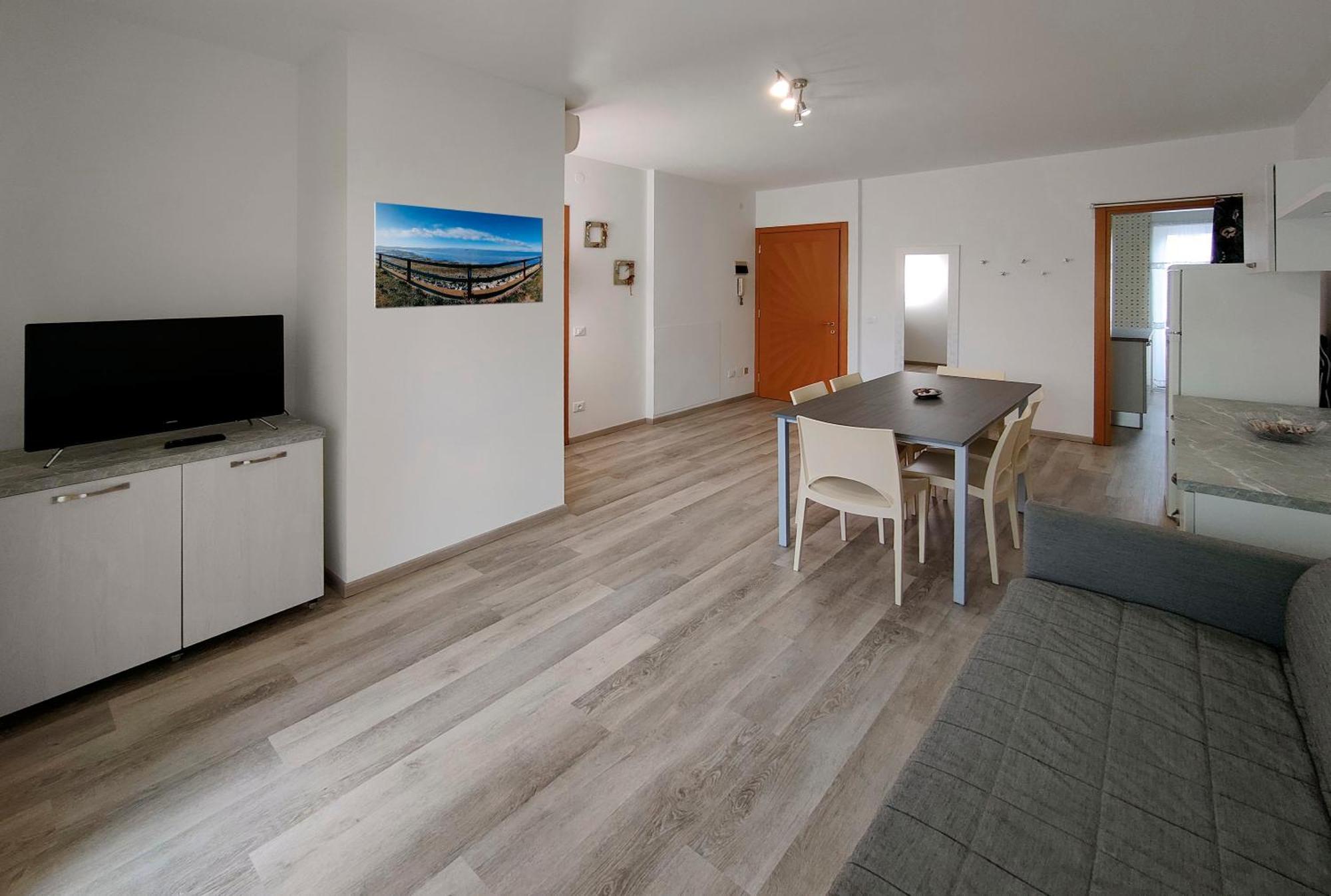 Casa Bivi - Apartments With 1 And 2 Bedrooms - Click Here For More Availabilities Линяно Сабиадоро Екстериор снимка