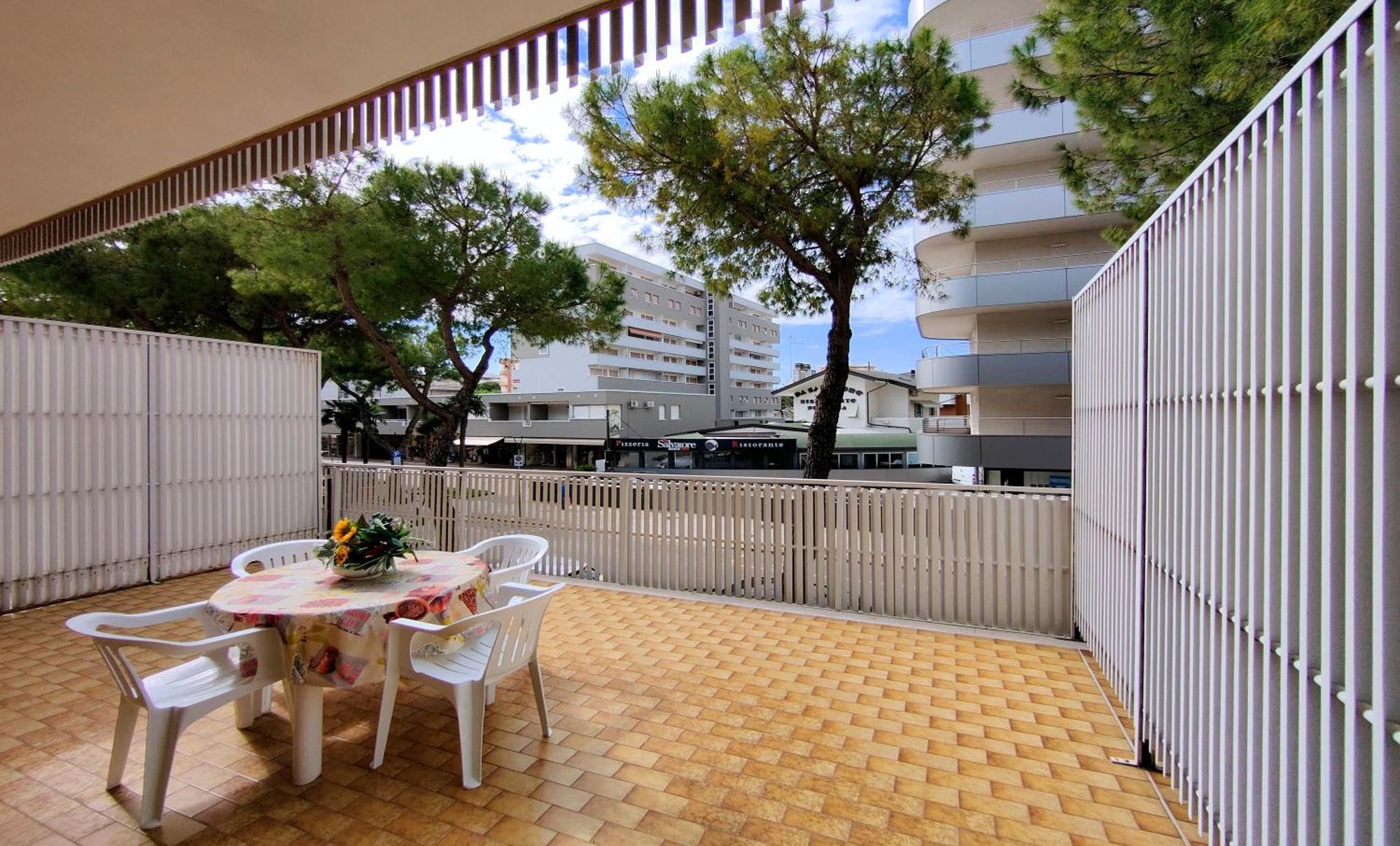Casa Bivi - Apartments With 1 And 2 Bedrooms - Click Here For More Availabilities Линяно Сабиадоро Екстериор снимка