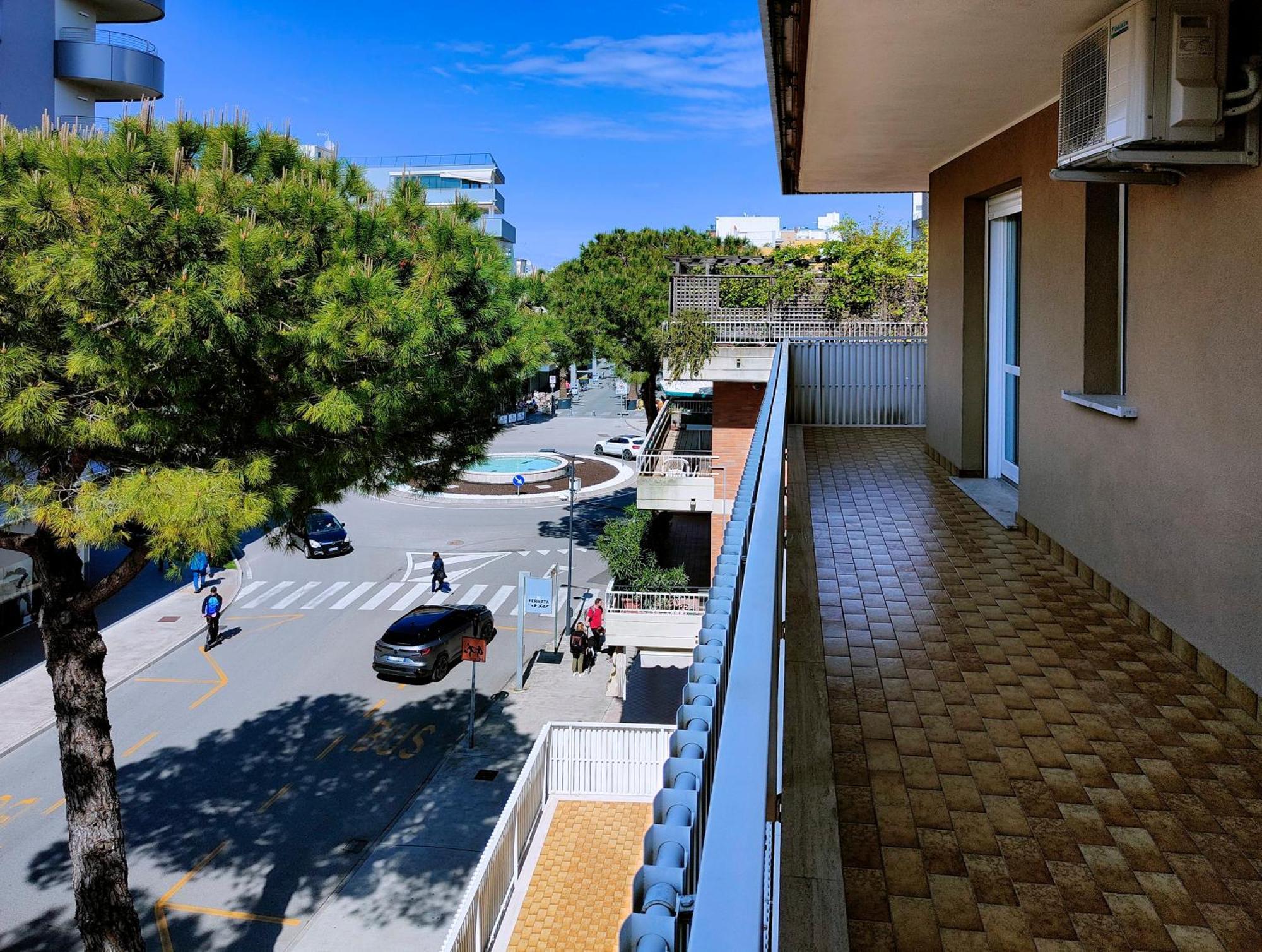 Casa Bivi - Apartments With 1 And 2 Bedrooms - Click Here For More Availabilities Линяно Сабиадоро Екстериор снимка